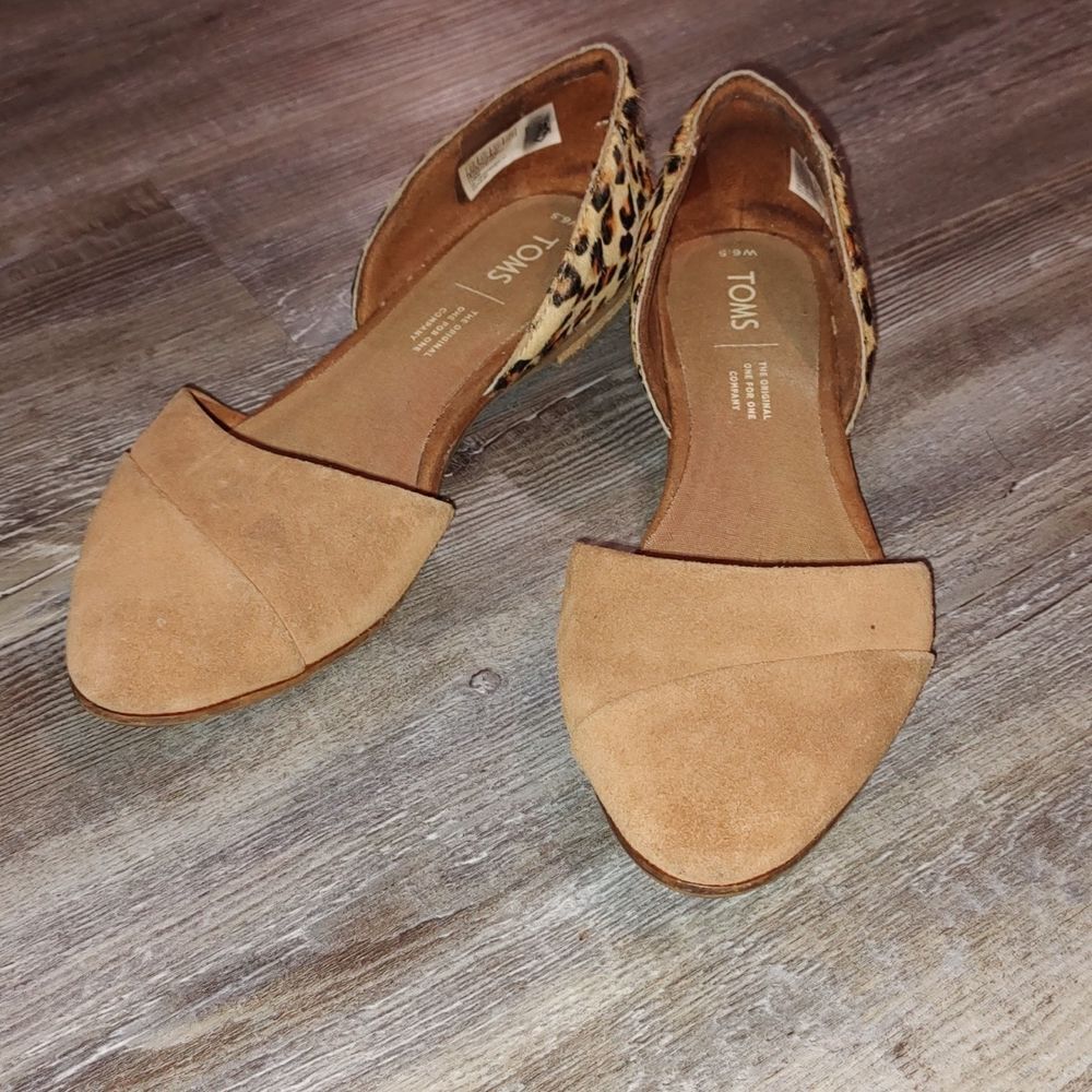 Toms Womens Brown suede and calf hair Leapord Print flats Sz 6.5 Rare Find